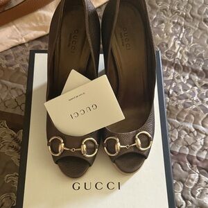 Gucci Brown Leather Peep-Toe Pumps with Gold Horsebit Accent